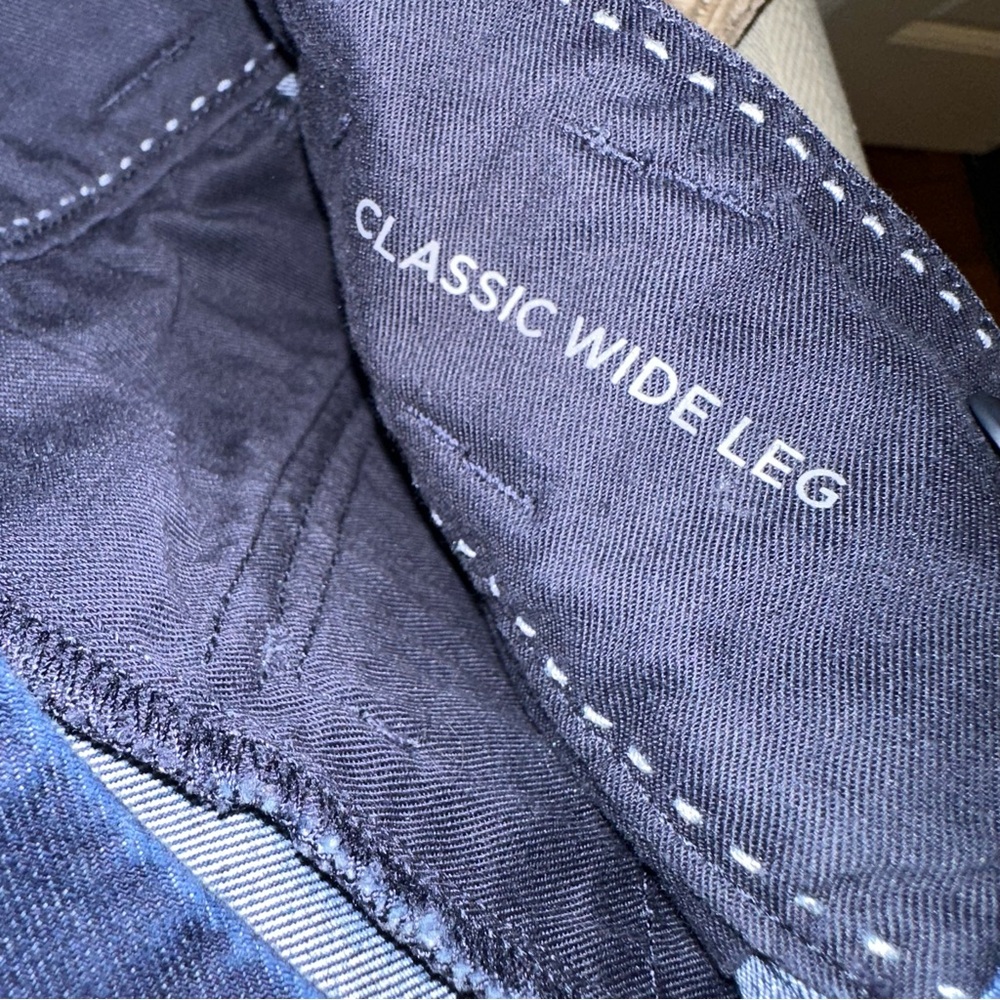 Banana Republic Classic Wide Leg Pleated Jeans 8 - Picture 5 of 7